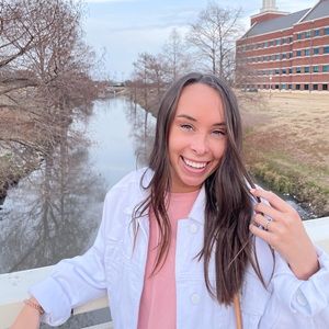 Meet your Posher, Gretchen